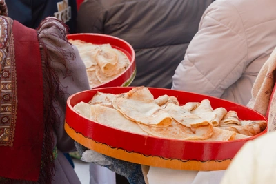 Диетолог советует, сколько блинов есть на Масленицу