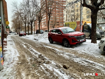 Справедливости ради: техника в этом году проезжала здесь часто | Источник: Андрей Бирюков / UFA1.RU