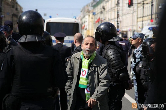 Суд отменил решение о признании виновным экс-депутата Вишневского* в причастности к нежелательной организации | Источник: Павел Каравашкин / «Фонтанка.ру» / архив
