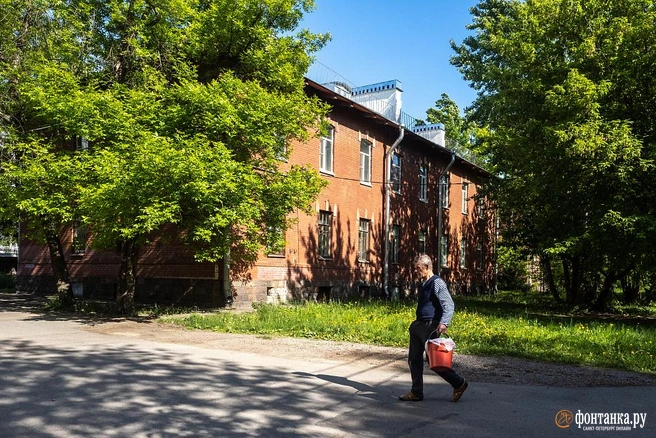 Не взяли деньгами — пойдемте в суд. ВСМ начала высаживать петербуржцев из квартир | Источник: Огнев Михаил / «Фонтанка.ру»
