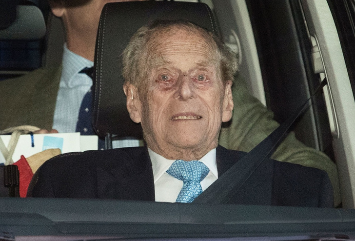 98-летний принц Филипп ужаснул внешним видом после выписки из больницы