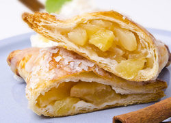 Вкуснее шарлотки: яблочный десерт во французском стиле от Джеймса Мартина, который сведет вас с ума