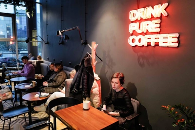 Foreign signs to be removed from Omsk streets