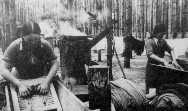 Партизанская прачечная. Снимок времён ВОВ.  | Источник: Ист. фото - ctv.by