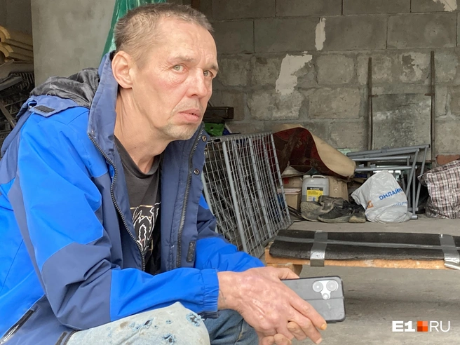 53-летний Андрей Щукин впервые оказался в рабочем доме года три назад | Источник: Елена Панкратьева / E1.RU