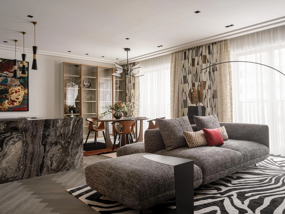 Искусство и ничего лишнего: смотрим квартиру 123 м² в Москве | Источник: Сергей Красюк. Стиль: Елена Поворова