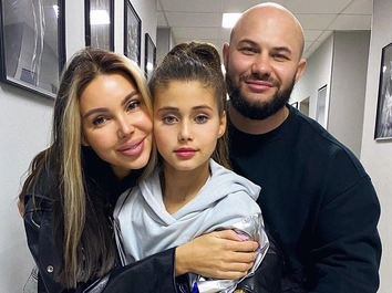 Оксана Самойлова рассказала, как себя чувствует дочь после избиения в школе