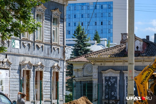 Еще один исторический дом рядом со зданием суда | Источник: Булат Салихов / UFA1.RU