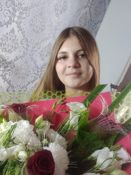 На Кубани в последний путь проводили 19-летнюю девушку-аниматора Татьяну Мостыко, убитую тремя мужчинами