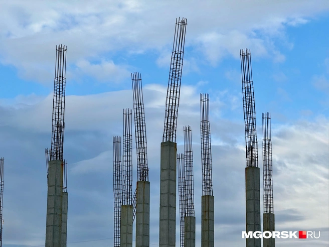 О заморозке объекта речи не идет, работы приостановили, заверил подрядчик | Источник: читатель MGORSK.RU