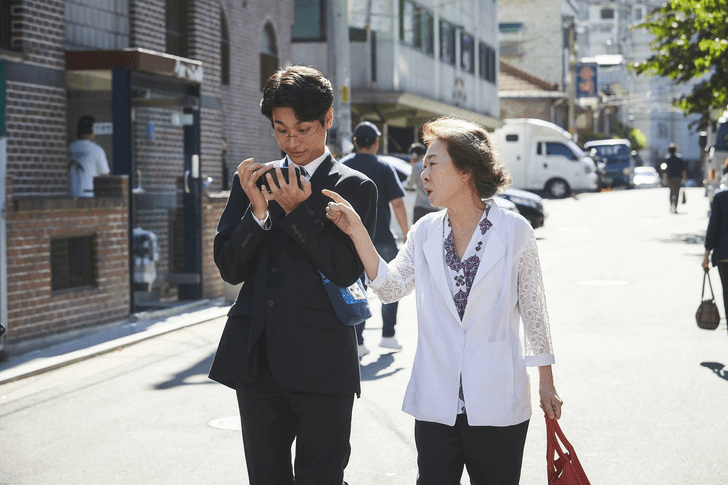 Корейская семейная драма: разбор жанра на примере фильма «Повезло с братом»