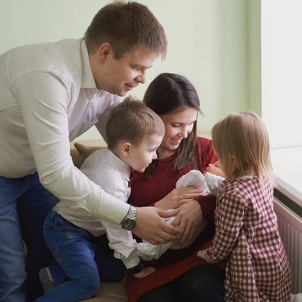 планировка однокомнатной квартиры, дизайн однокомнатной квартиры, как из однокомнатной квартиры сделать гостиную, спальню и детскую, в однокомнатной квартире с тремя детьми, лайфхаки по хранению, лайфхаки для порядка