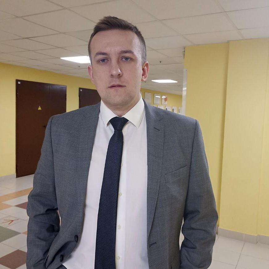 Павел Зюзин