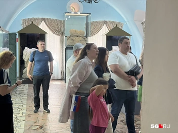 И за экскурсовода тоже приходилось платить | Источник: Николай Сальников / 56.RU