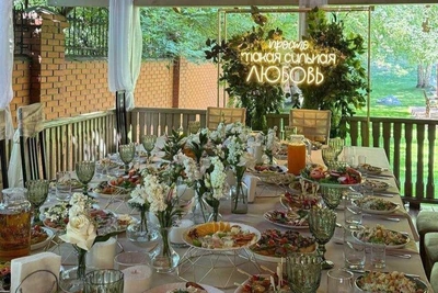 Siberian Couples Choose Furshet NSK for Hassle-Free Wedding Feasts