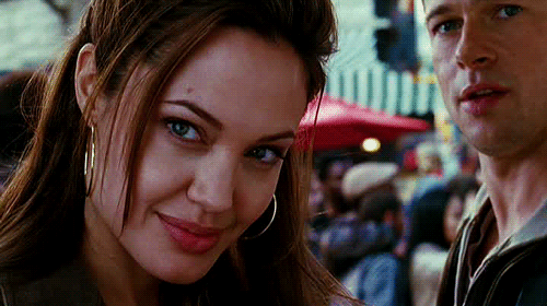 Няня Джоли считает, что актриса повторяет ошибки матери