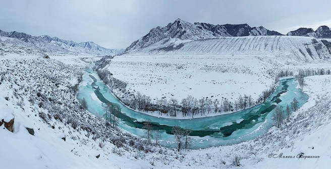 Колье «Хозяйки Медной горы. Река Чуя, республика Алтай | Источник: Михаил Вершинин