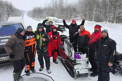 На Урале пропали 13 туристов во время поездки на снегоходах