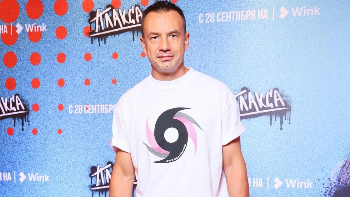 5 видео с выступления &laquo;Дискотеки Аварии&raquo; в Иркутске: чем Серов шокировал со сцены