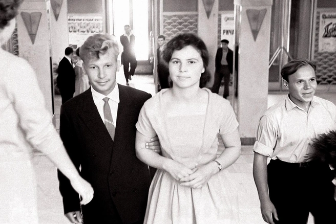 Как думаете, кто из них стал главой семьи?  | Источник: фотофонд Самарского областного государственного архива социально-политической истории