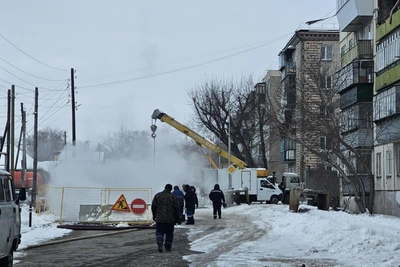 Workers race to repair Kurgan heat main break