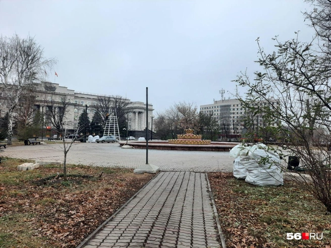 Традиционно, оформление будет в сквере у Дома Советов и на площади Ленина | Источник: Анастасия Баринова / 56.RU
