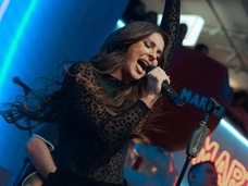 Тима Белорусских признался, что потерял фанатов, Нюша о борьбе с осенней хандрой: музыкальный фестиваль «Новое Радио ДВИЖ»