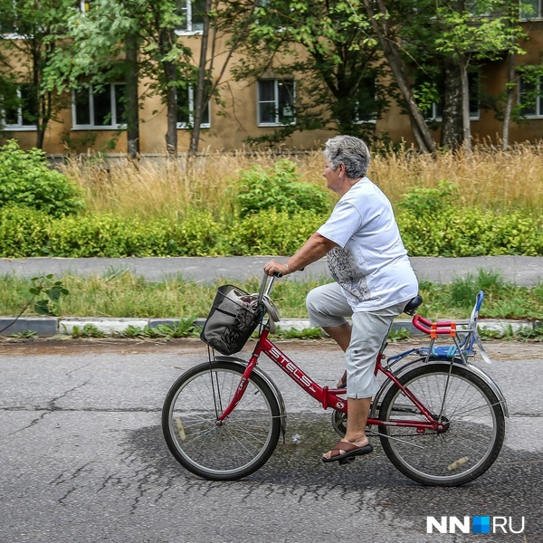 Велосипедистов в городе очень много | Источник: Наталья Бурухина / NN.RU