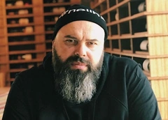 Максим Фадеев оказался в эпицентре извержения вулкана на Бали
