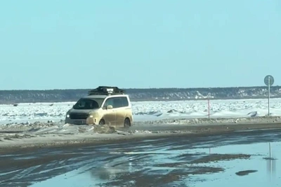 Грузоподъемность главной переправы Якутск-Нижний Бестях снижена до 20 тонн