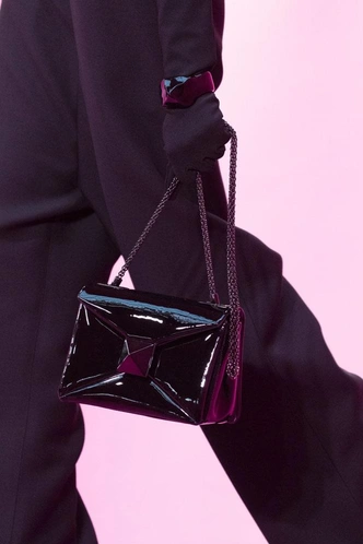 Сумка коллекции Rockstud, Valentino 2022