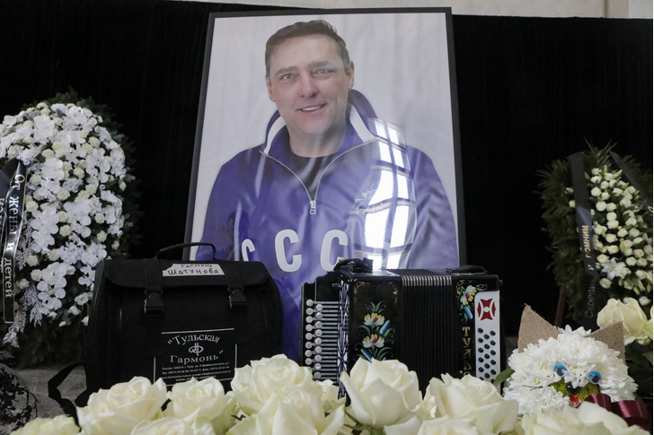 «Положи от меня две розы»: Данилко попросил российских коллег о помощи, узнав о смерти Шатунова