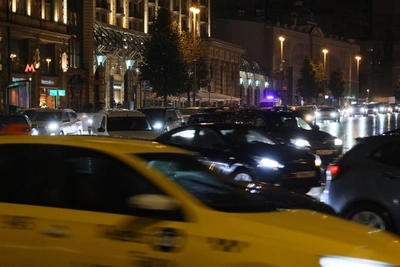 «Тут ад»: пробки в Москве достигли 8 баллов