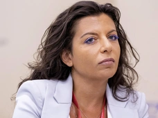 «Мне еще больно»: Маргарита Симоньян вернулась домой после удаления груди
