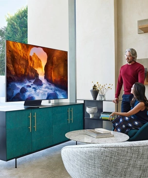 В центре внимания: телевизоры Samsung QLED 2019