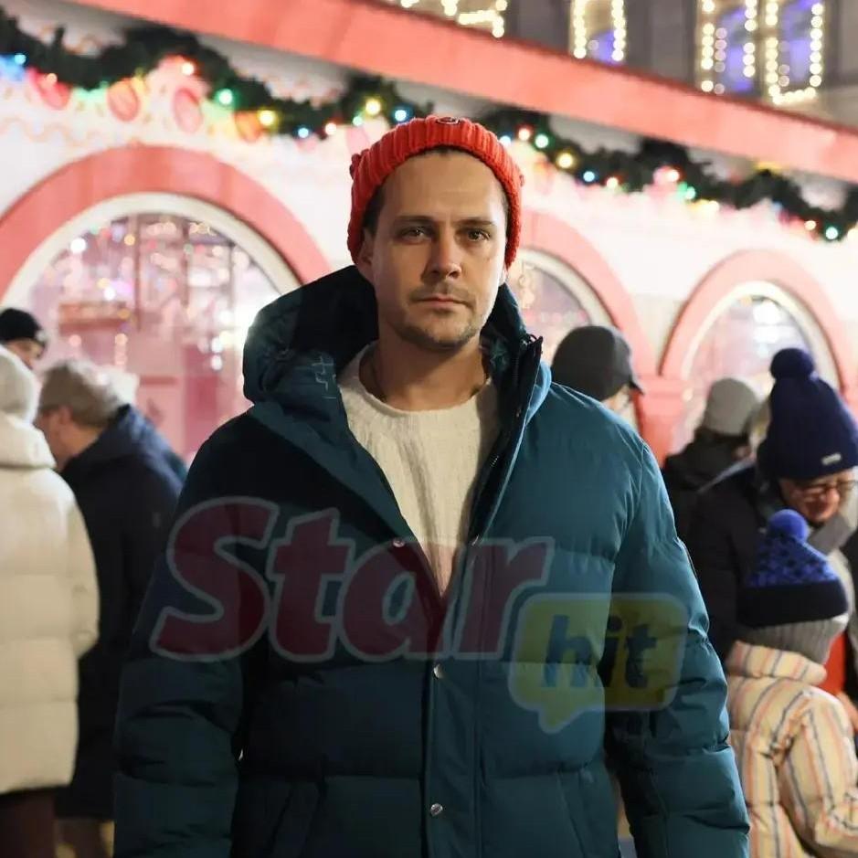 Счастливый Бикович, смущенная дочь Киркорова, ждущая Новый год Михалкова, застрявшая на декорации Михеева: открытие ГУМ-катка