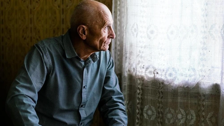 «Он не был достаточно благодарен»: отец лишил сына наследства в $15 млн, что это — эгоизм или справедливость? | Источник: Shutterstock/Fotodom.ru