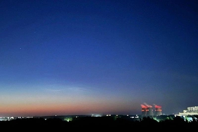 Серебристые облака засняли в небе над Новосибирском