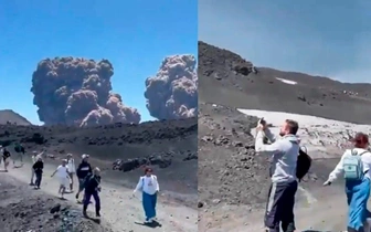 Бежали, но останавливались ради фото: в Италии попала на видео эвакуация туристов во время извержения Этны