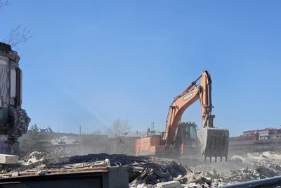 В Кургане сносят аварийные дома для нового ЖК