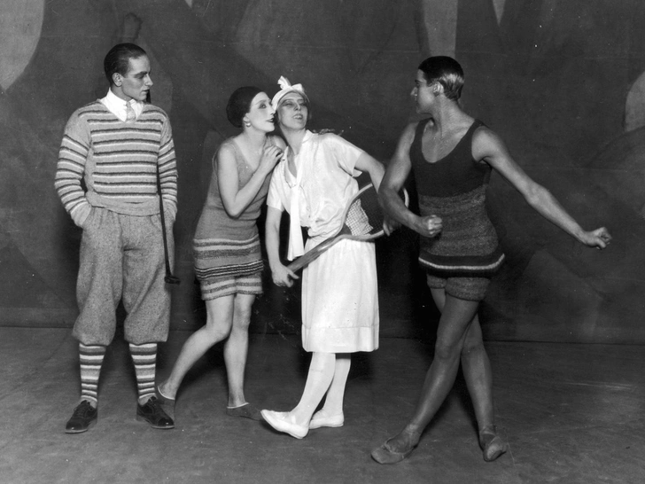 Почему все снова помешались на полосатом принте (и как носить его, чтобы не выглядеть скучно)