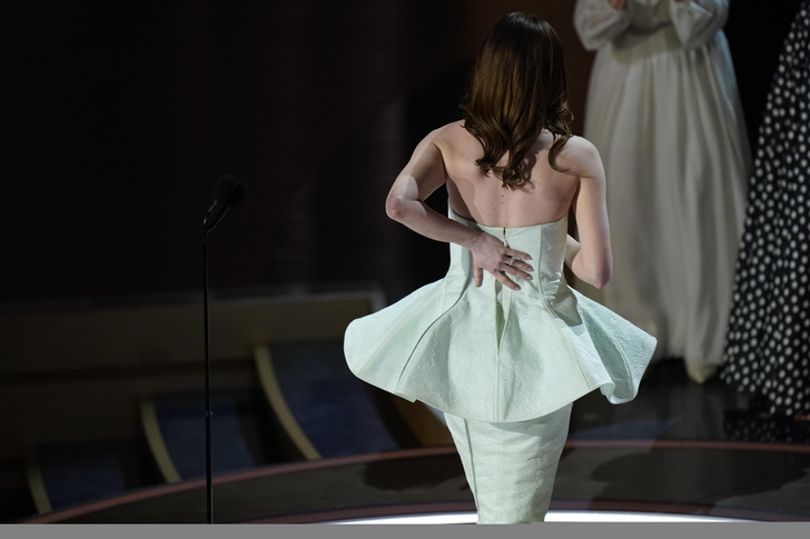 Новая Дженнифер Лоуренс: в Сети обсуждают сразу две неловкие ситуации с Эммой Стоун на «Оскаре-2024»