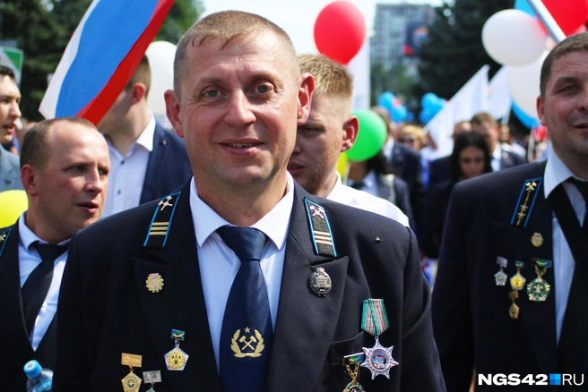 Представители предприятий юга области выходят на улицы Новокузнецка | Источник: Игорь Епифанцев / NGS42.RU