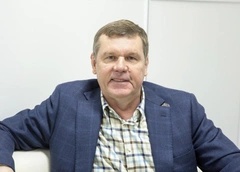 Выиграл в карты Наталью Штурм и стал донжуаном после тюрьмы? Самые невероятные слухи про Александра Новикова