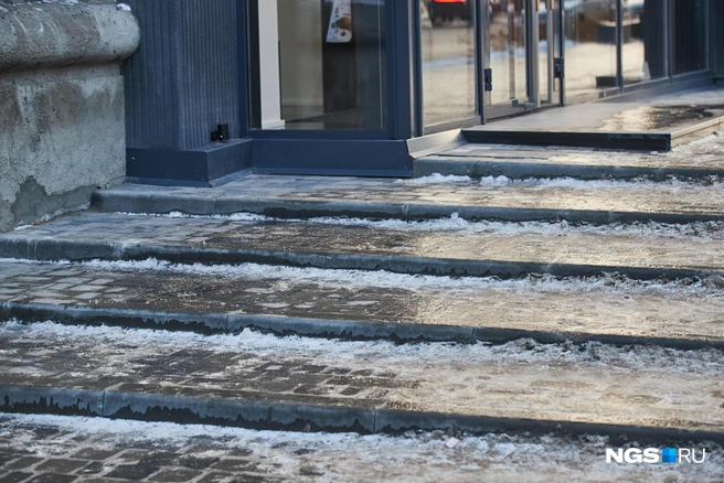 На дорогах будет гололед | Источник: Александр Ощепков / NGS.RU