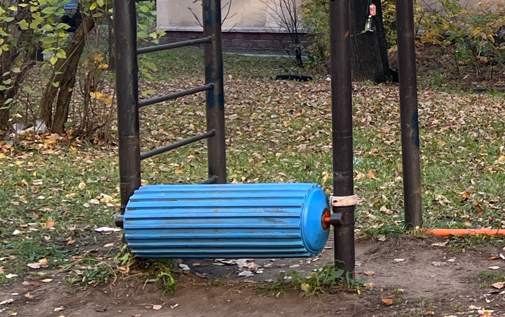 Колесо для белки, турник для белья — какие тренажёры ждут уфимцев на улицах города