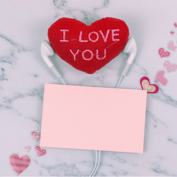 Из чего сделана любовь: Яндекс Музыка исследовала тексты романтичных песен ко Дню Святого Валентина