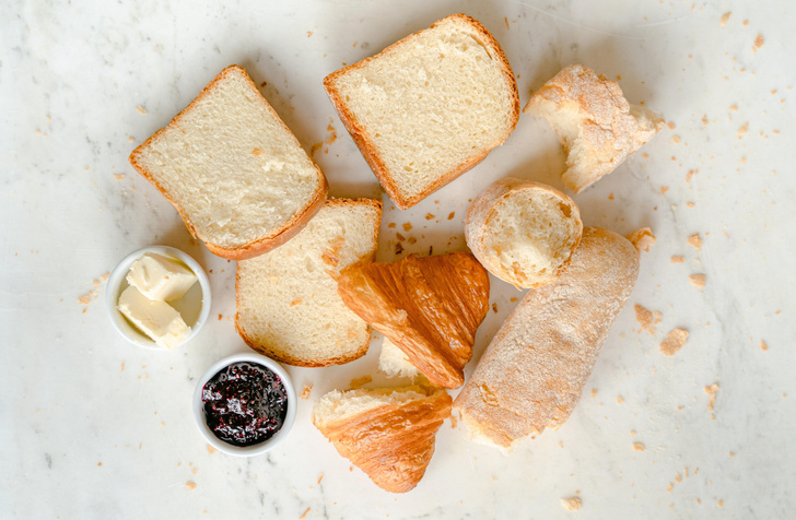 Хлеб, сухофрукты и еще 6 продуктов, которые вредят зубам больше, чем сахар