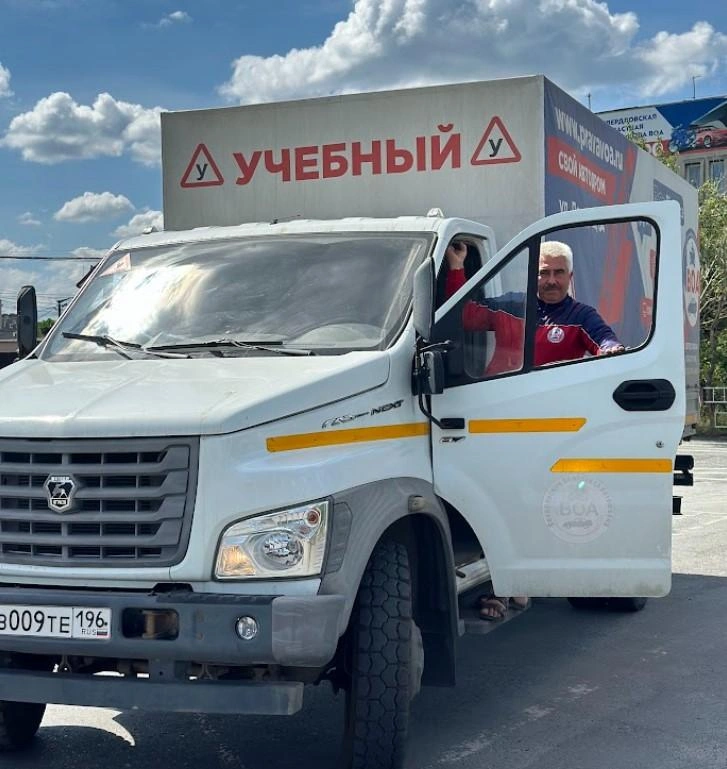 Инструкторы справляются даже с курсантами, которые не знают языка | Источник: «Свердловская областная школа ВОА»