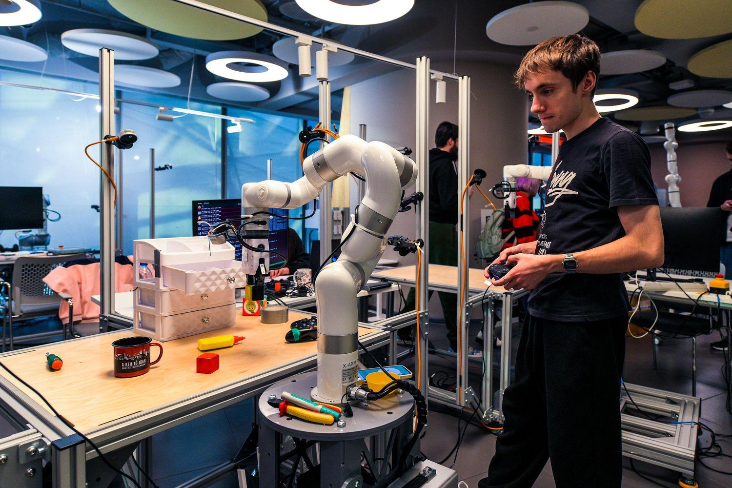 «Поэтому мы движемся в XIX век». Журналист — о трескотне насчет технологического суверенитета